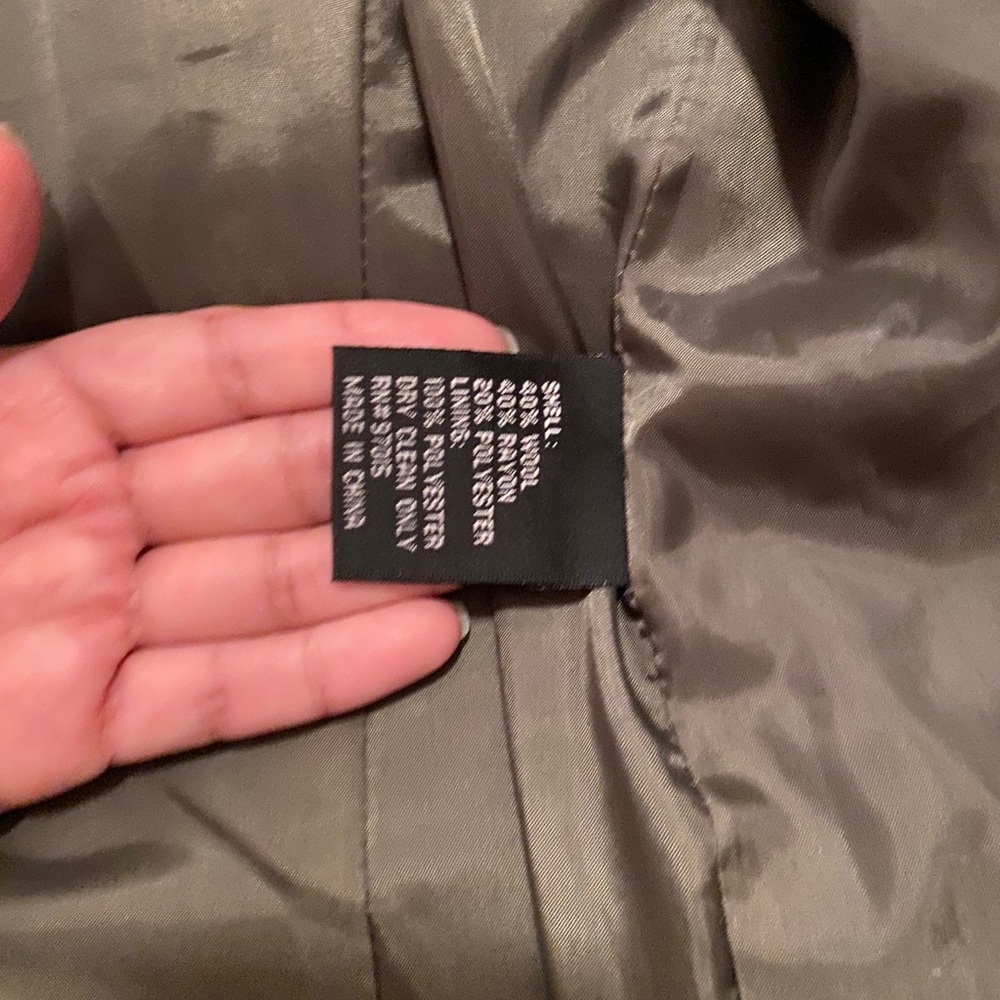 Coat - Picture 6 of 6